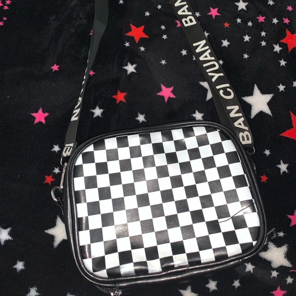 checkered board crossbody bag😍